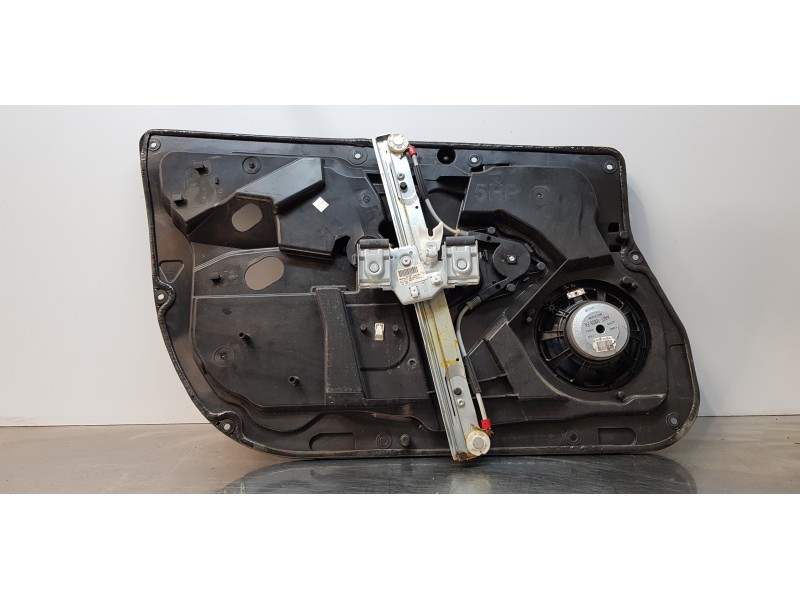 Recambio de elevalunas delantero derecho para ford fiesta (ccn) trend referencia OEM IAM 8A6114553B   Recambio de elevalunas delantero derecho para ford fiesta (ccn) trend referencia OEM IAM 8A6114553B