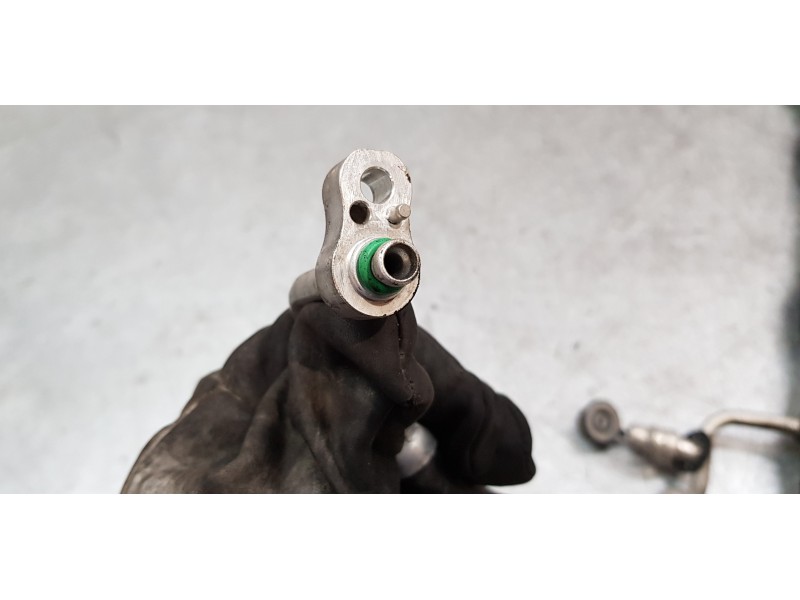 Recambio de tubos aire acondicionado para kia carens ( ) concept referencia OEM IAM 97775A4560  