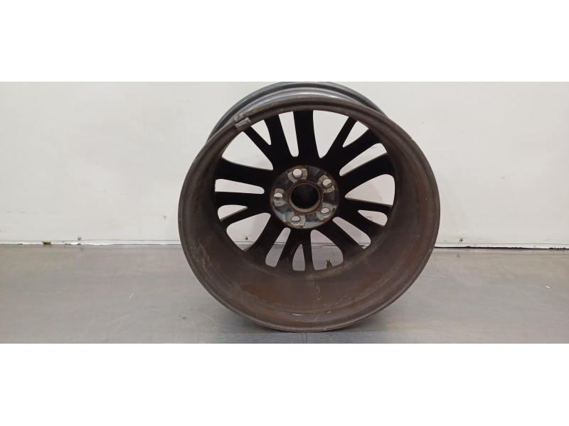 Recambio de llanta para toyota avensis touring sports executive referencia OEM IAM 4261105370  