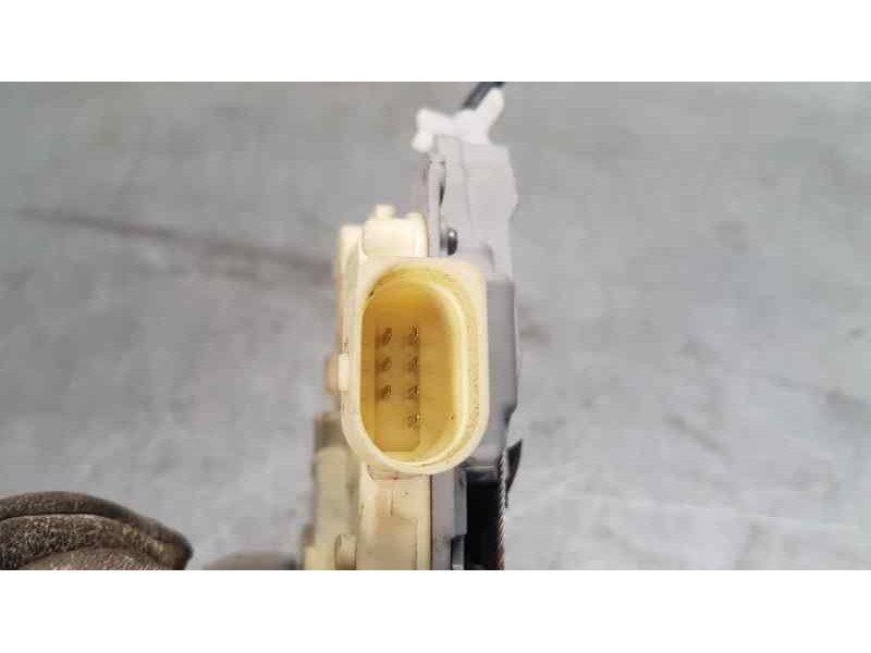 Recambio de cerradura puerta trasera derecha para volkswagen passat berlina (3c2) highline referencia OEM IAM 3C4839016A   Recambio de cerradura puerta trasera derecha para volkswagen passat berlina (3c2) highline referencia OEM IAM 3C4839016A