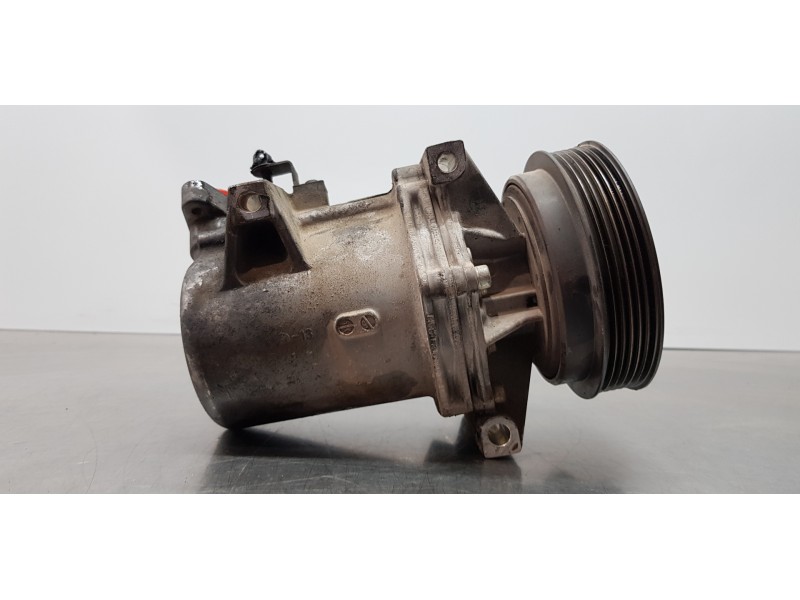 Recambio de compresor aire acondicionado para nissan nv 200 (m20) kombi comfort referencia OEM IAM 926003VD0A  