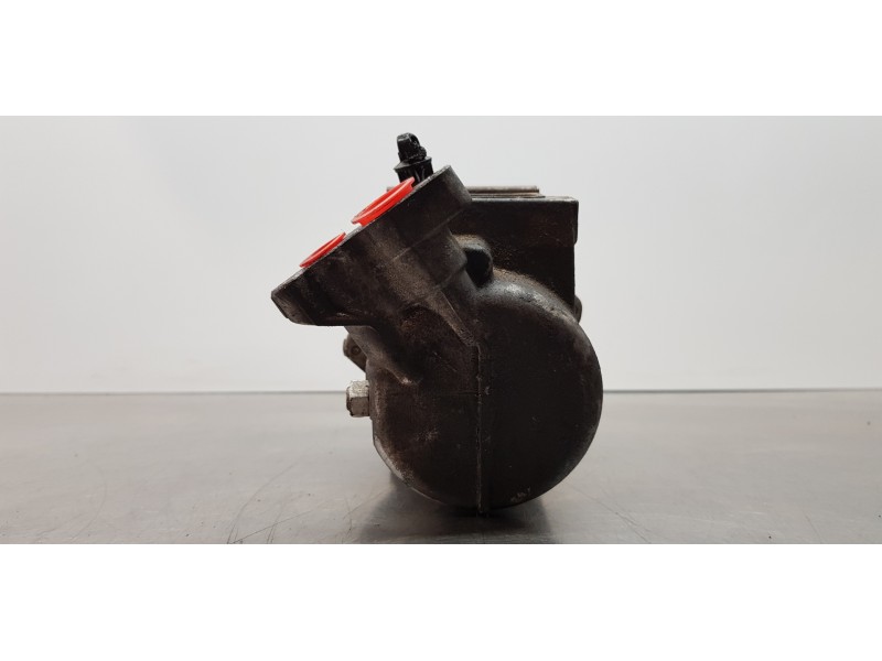 Recambio de compresor aire acondicionado para nissan nv 200 (m20) kombi comfort referencia OEM IAM 926003VD0A  