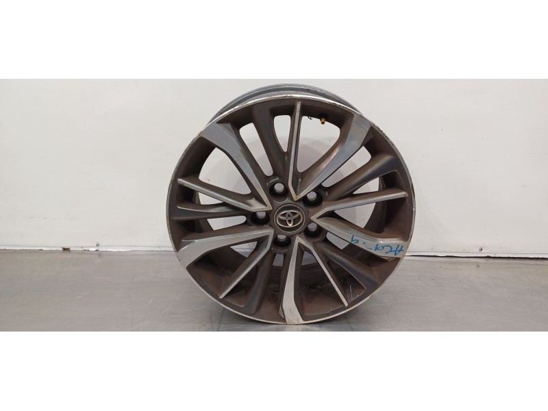 Recambio de llanta para toyota avensis touring sports executive referencia OEM IAM 4261105370  
