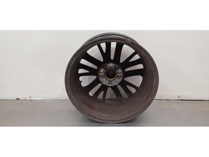 Recambio de llanta para toyota avensis touring sports executive referencia OEM IAM 4261105370  