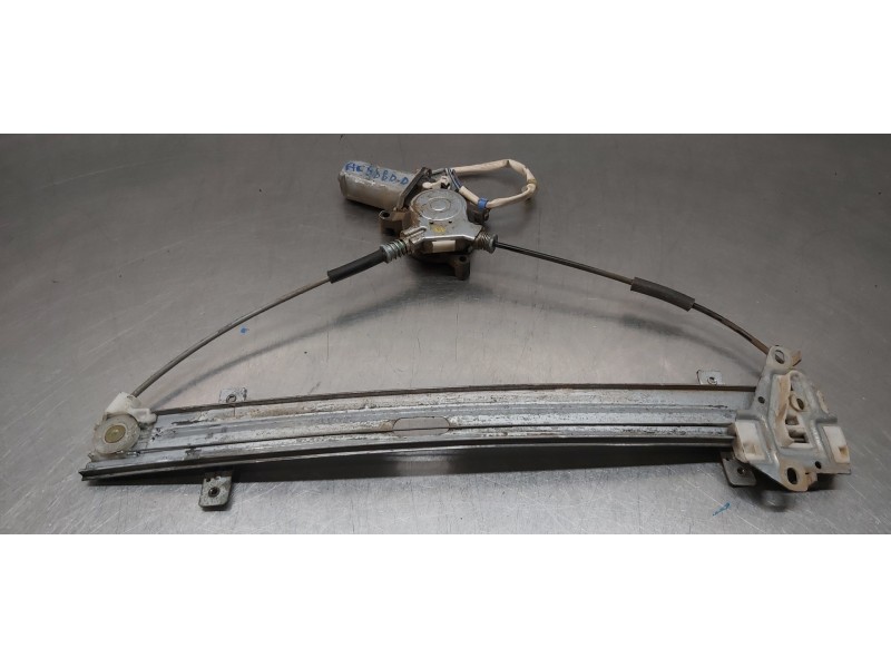 Recambio de elevalunas delantero derecho para honda civic berlina 5 (eu7/8) 1.6i s referencia OEM IAM 72210S6DG11  