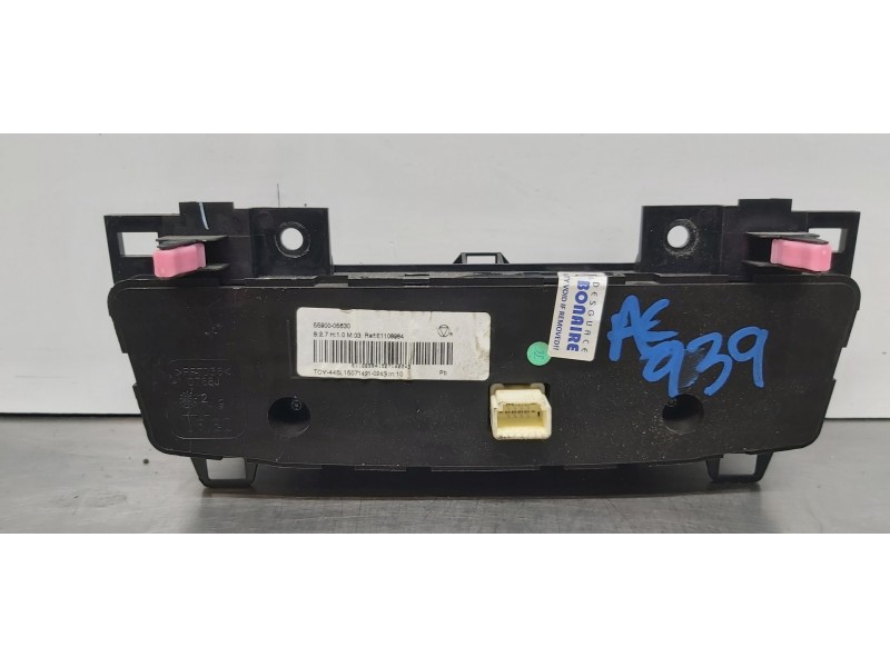Recambio de mando climatizador para toyota avensis touring sports executive referencia OEM IAM 5590005630  