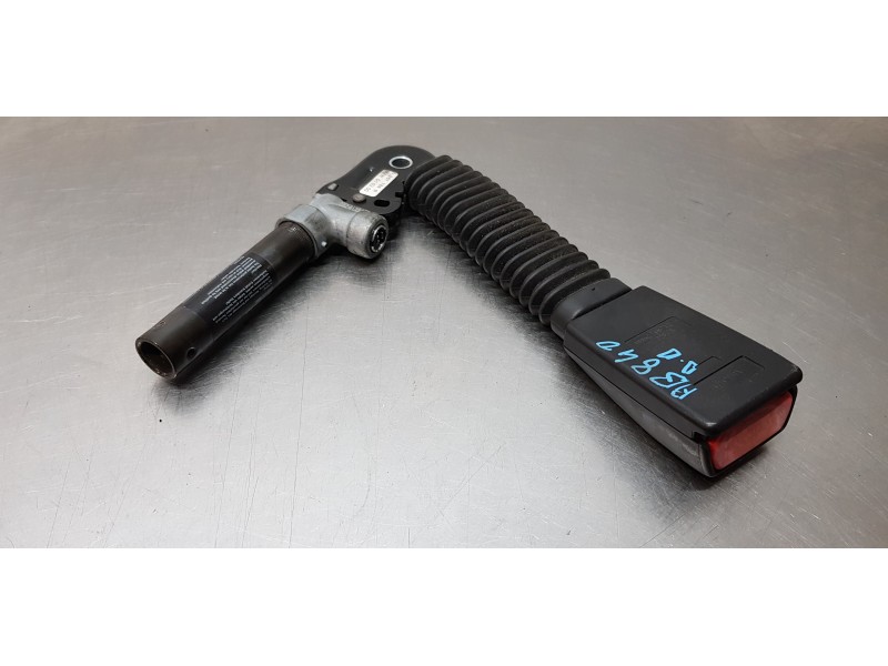 Recambio de pretensor airbag derecho para bmw serie 3 berlina (e46) 318i referencia OEM IAM 8257788  