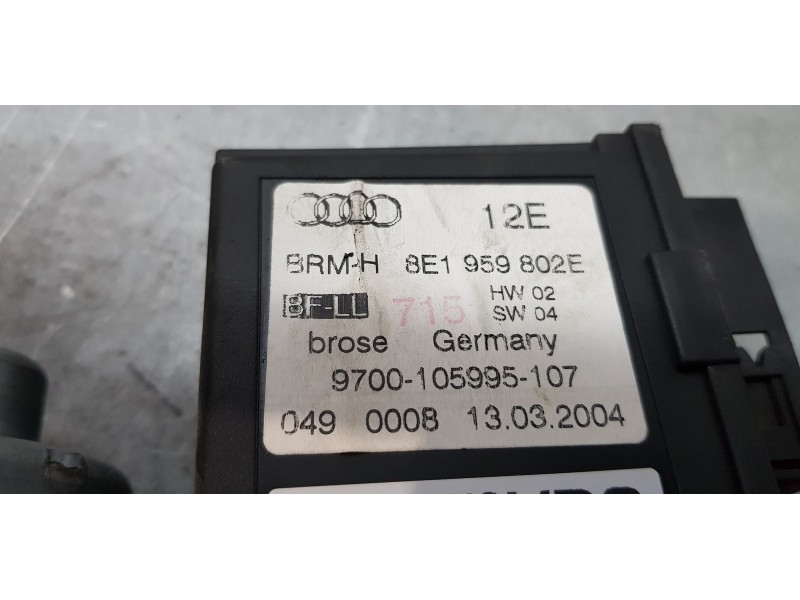 Recambio de motor elevalunas delantero derecho para audi a4 berlina (8e) 2.4 referencia OEM IAM 8E1959802   Recambio de motor elevalunas delantero derecho para audi a4 berlina (8e) 2.4 referencia OEM IAM 8E1959802
