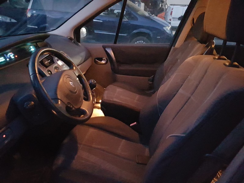 renault scenic ii del año 2005