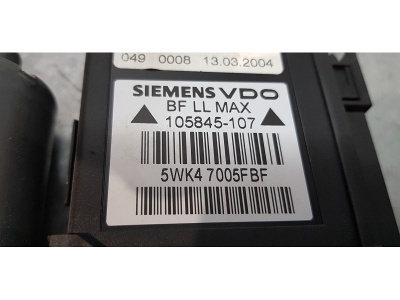 Recambio de motor elevalunas delantero derecho para audi a4 berlina (8e) 2.4 referencia OEM IAM 8E1959802   Recambio de motor elevalunas delantero derecho para audi a4 berlina (8e) 2.4 referencia OEM IAM 8E1959802