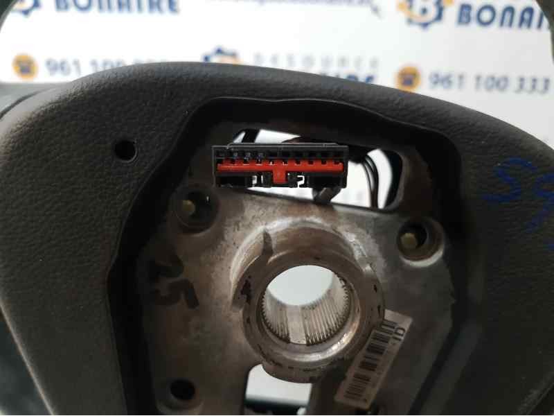Recambio de volante para opel zafira tourer expression referencia OEM IAM 13351029  