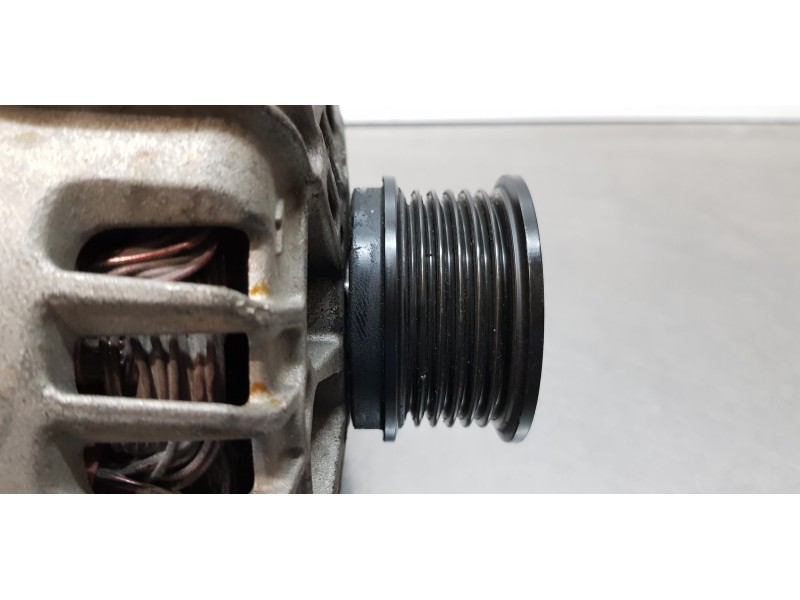 Recambio de alternador para ford fiesta (cb1) titanium referencia OEM IAM AV6N10300DD  