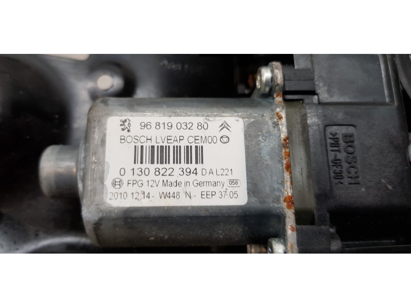 Recambio de elevalunas trasero derecho para peugeot 308 cc (2009) 1.6 16v referencia OEM IAM 9224G8   Recambio de elevalunas trasero derecho para peugeot 308 cc (2009) 1.6 16v referencia OEM IAM 9224G8
