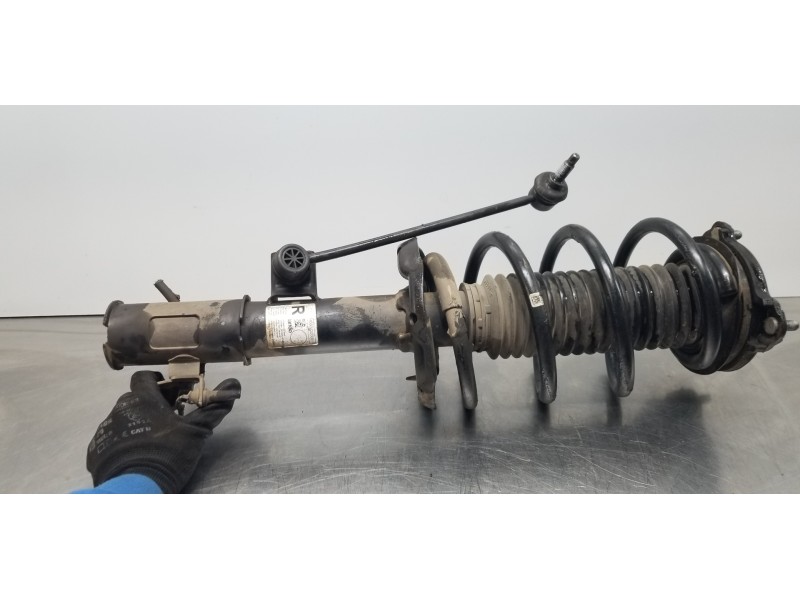 Recambio de amortiguador delantero derecho para hyundai tucson tl referencia OEM IAM 54660D7000  