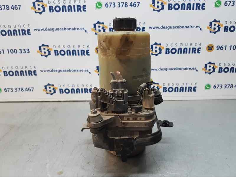 Recambio de bomba direccion para ford focus berlina (cap) ambiente (d) referencia OEM IAM 4M513K514BD  