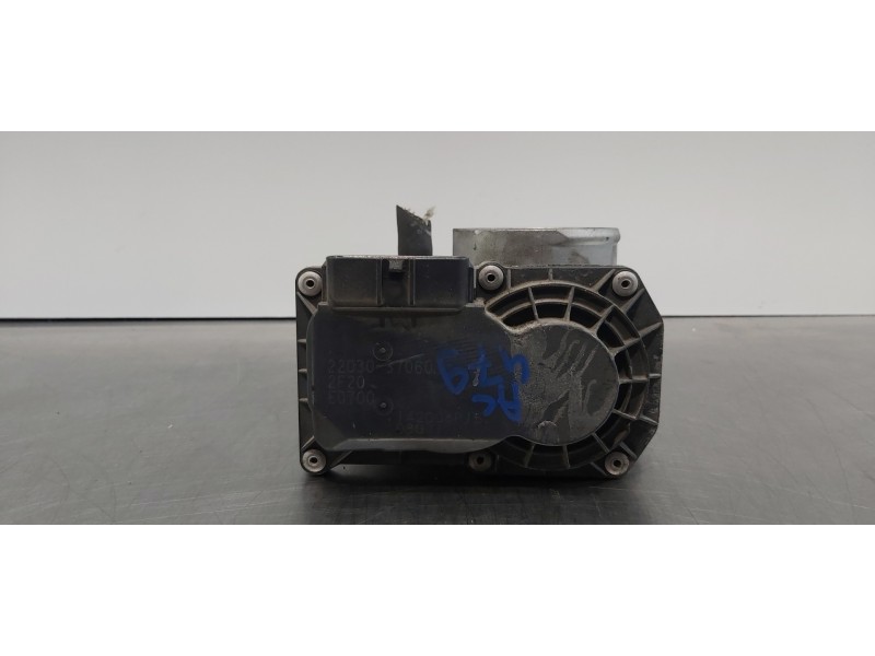 Recambio de caja mariposa para toyota auris hybrid active referencia OEM IAM 2203037060  