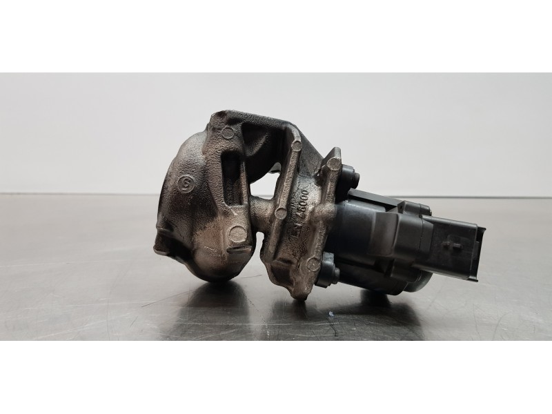 Recambio de valvula egr para citroen c4 berlina vtr plus referencia OEM IAM 9660276280 216046799 