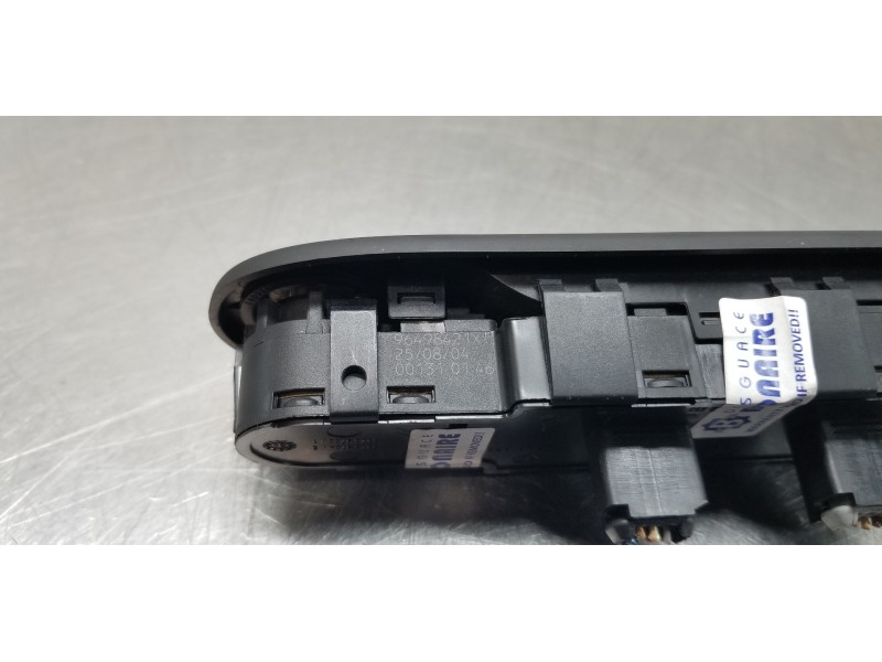 Recambio de mando elevalunas delantero izquierdo para peugeot 307 (s1) xs referencia OEM IAM 96498421XT   Recambio de mando elevalunas delantero izquierdo para peugeot 307 (s1) xs referencia OEM IAM 96498421XT
