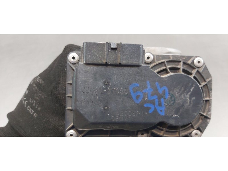 Recambio de caja mariposa para toyota auris hybrid active referencia OEM IAM 2203037060  