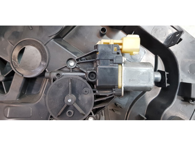 Recambio de elevalunas delantero izquierdo para ford fiesta (cb1) titanium referencia OEM IAM 8A6114A389B   Recambio de elevalunas delantero izquierdo para ford fiesta (cb1) titanium referencia OEM IAM 8A6114A389B