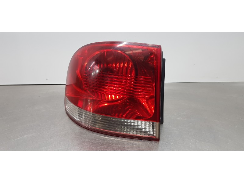 Recambio de piloto trasero izquierdo para volkswagen touareg (7la) tdi v10 referencia OEM IAM 7L6945095K   Recambio de piloto trasero izquierdo para volkswagen touareg (7la) tdi v10 referencia OEM IAM 7L6945095K