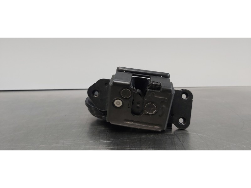 Recambio de cerradura maletero / porton para toyota auris hybrid active referencia OEM IAM 6935002080   Recambio de cerradura maletero / porton para toyota auris hybrid active referencia OEM IAM 6935002080