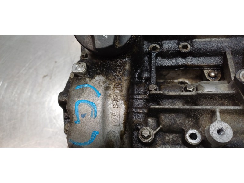 Recambio de culata para mercedes viano (w639) 3,0 cdi lang (639.813) referencia OEM IAM A6420100821  