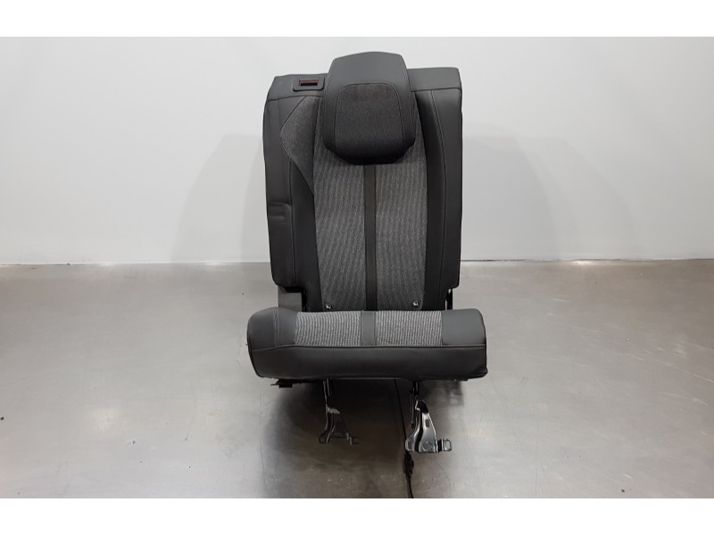 Recambio de asientos trasero derecho para peugeot 3008 active referencia OEM IAM 9811247680 9811243980  Recambio de asientos trasero derecho para peugeot 3008 active referencia OEM IAM 9811247680 9811243980