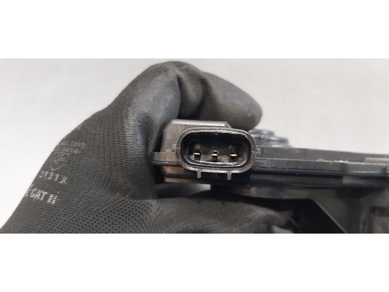 Recambio de cerradura maletero / porton para toyota auris hybrid active referencia OEM IAM 6935002080   Recambio de cerradura maletero / porton para toyota auris hybrid active referencia OEM IAM 6935002080