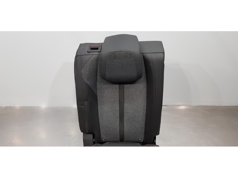 Recambio de asientos trasero derecho para peugeot 3008 active referencia OEM IAM 9811247680 9811243980  Recambio de asientos trasero derecho para peugeot 3008 active referencia OEM IAM 9811247680 9811243980