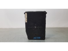 Recambio de caja reles / fusibles para renault scenic ii grand confort dynamique referencia OEM IAM 8200780018   2