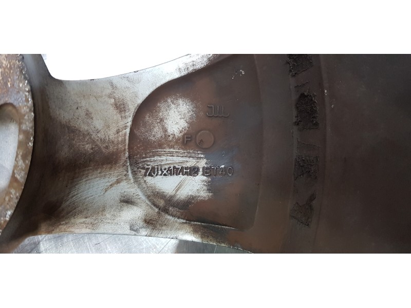 Recambio de llanta para skoda rapid active referencia OEM IAM 3V0601025AJ  