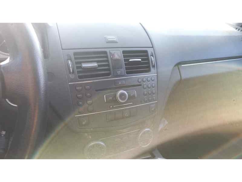 mercedes clase c (w204) berlina del año 2008