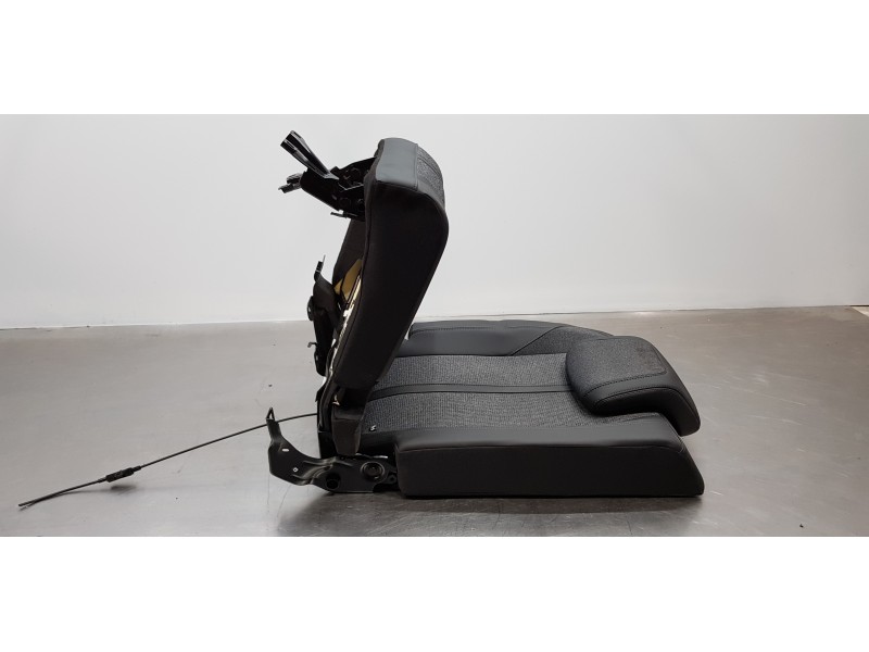 Recambio de asientos trasero derecho para peugeot 3008 active referencia OEM IAM 9811247680 9811243980  Recambio de asientos trasero derecho para peugeot 3008 active referencia OEM IAM 9811247680 9811243980