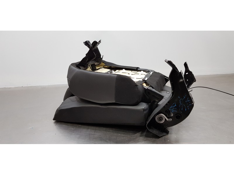 Recambio de asientos trasero derecho para peugeot 3008 active referencia OEM IAM 9811247680 9811243980  Recambio de asientos trasero derecho para peugeot 3008 active referencia OEM IAM 9811247680 9811243980