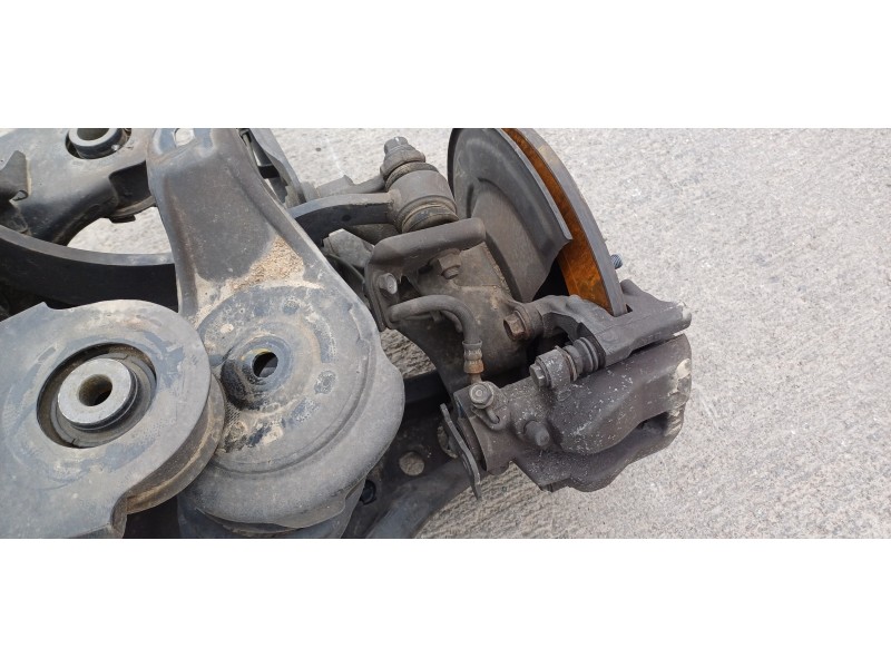 Recambio de puente trasero para toyota avensis touring sports executive referencia OEM IAM 5120605091  