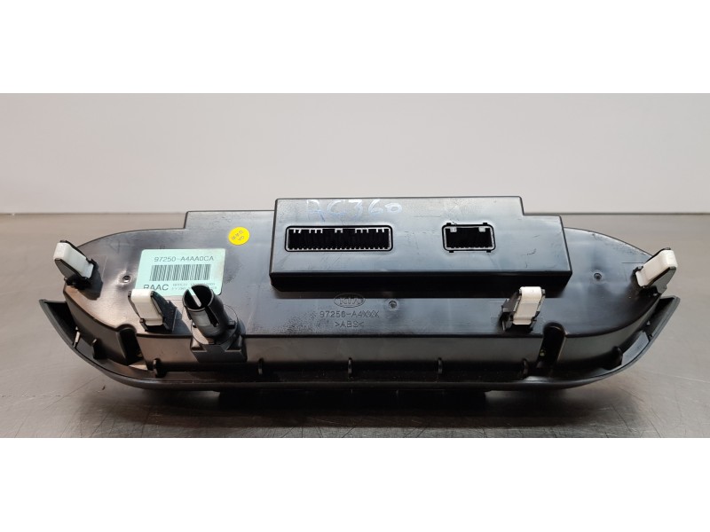 Recambio de mando climatizador para kia carens ( ) basic referencia OEM IAM 97250A4AA0CA  