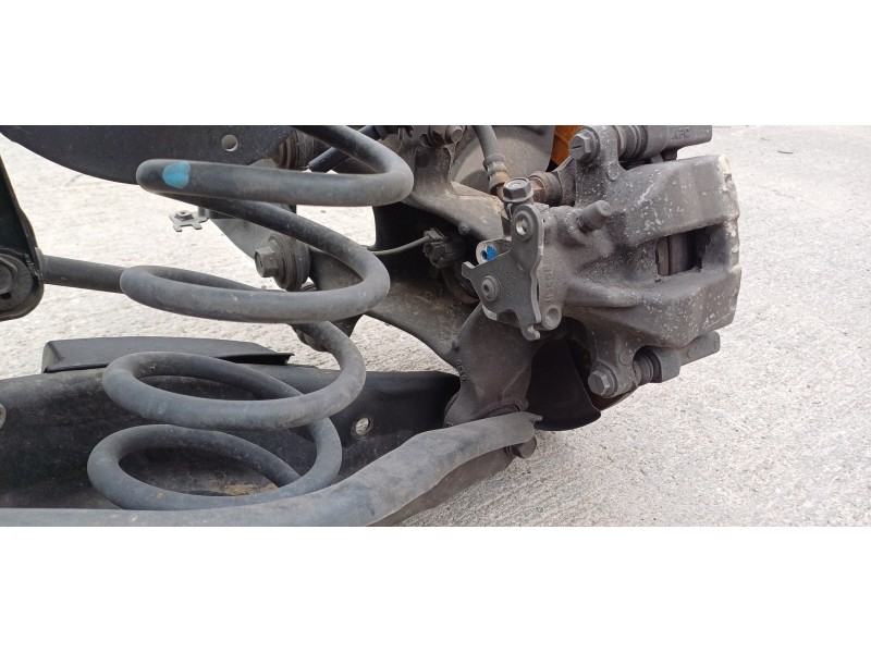 Recambio de puente trasero para toyota avensis touring sports executive referencia OEM IAM 5120605091  