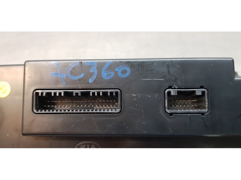 Recambio de mando climatizador para kia carens ( ) basic referencia OEM IAM 97250A4AA0CA  