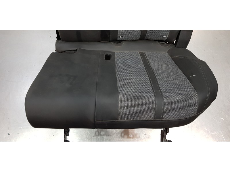 Recambio de asientos trasero izquierdo para peugeot 3008 active referencia OEM IAM 9811248880 9811245480  Recambio de asientos trasero izquierdo para peugeot 3008 active referencia OEM IAM 9811248880 9811245480