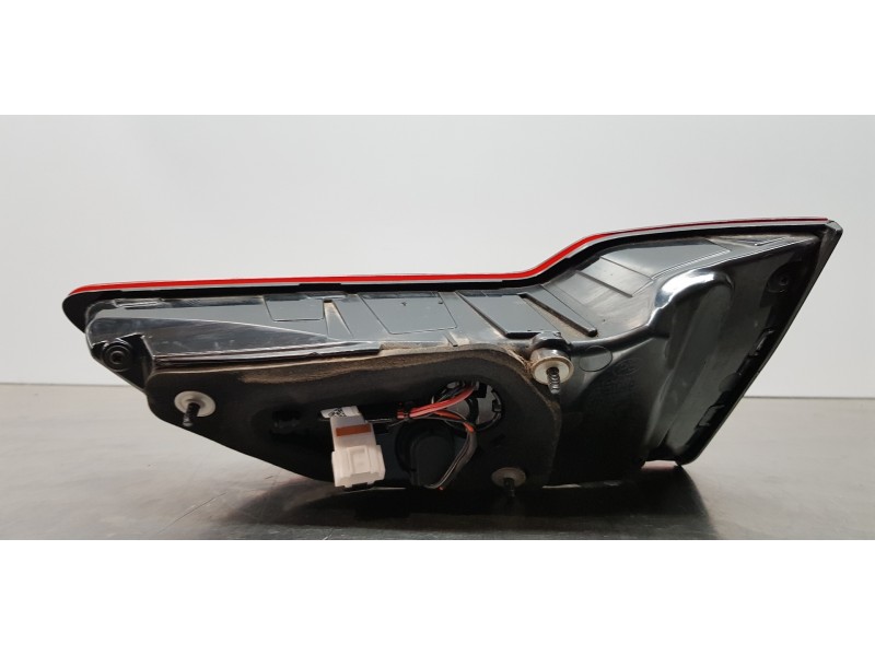 Recambio de piloto trasero izquierdo interior para kia ceed sportswagon tech referencia OEM IAM 92403J7150  