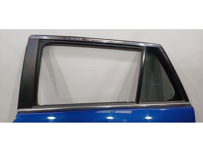 Recambio de puerta trasera izquierda para toyota avensis touring sports executive referencia OEM IAM 6700405180  