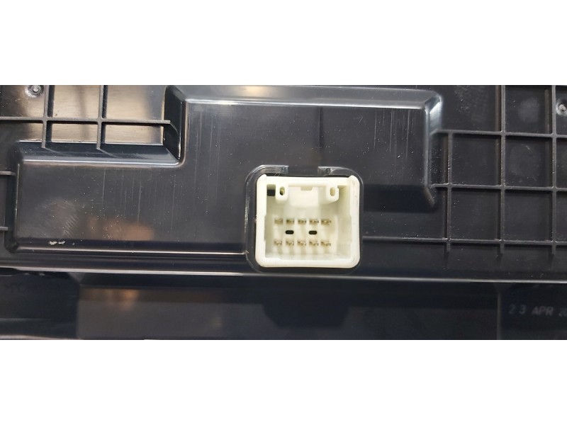 Recambio de mando climatizador para toyota auris hybrid active referencia OEM IAM 5590002351  