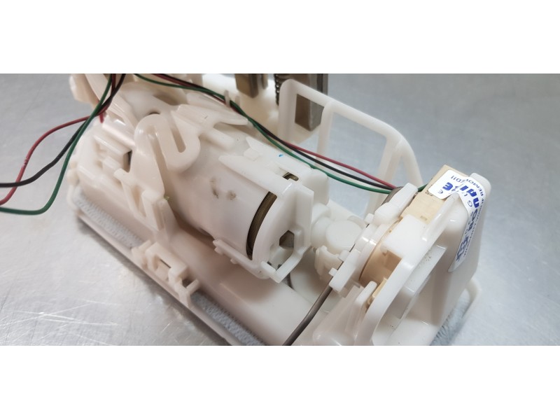 Recambio de aforador para toyota rav4 hybrid 4x2 advance referencia OEM IAM 7702042260  