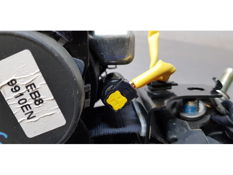 Recambio de cinturon seguridad delantero derecho para mitsubishi outlander (cw0) challenge 4wd referencia OEM IAM 608945600B   Recambio de cinturon seguridad delantero derecho para mitsubishi outlander (cw0) challenge 4wd referencia OEM IAM 608945600B