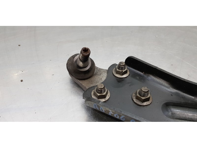 Recambio de brazo suspension inferior delantero derecho para peugeot 3008 active referencia OEM IAM 9846329080   Recambio de brazo suspension inferior delantero derecho para peugeot 3008 active referencia OEM IAM 9846329080