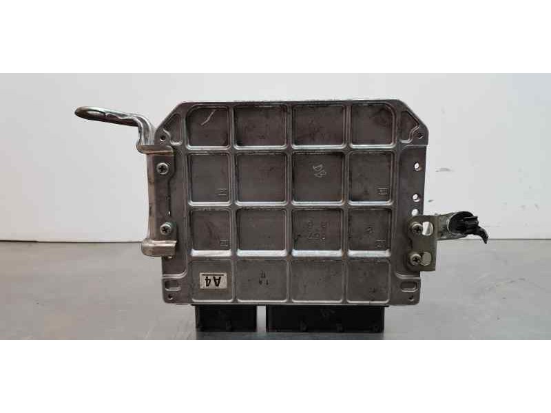 Recambio de centralita motor uce para toyota prius+ life referencia OEM IAM 8966147480  