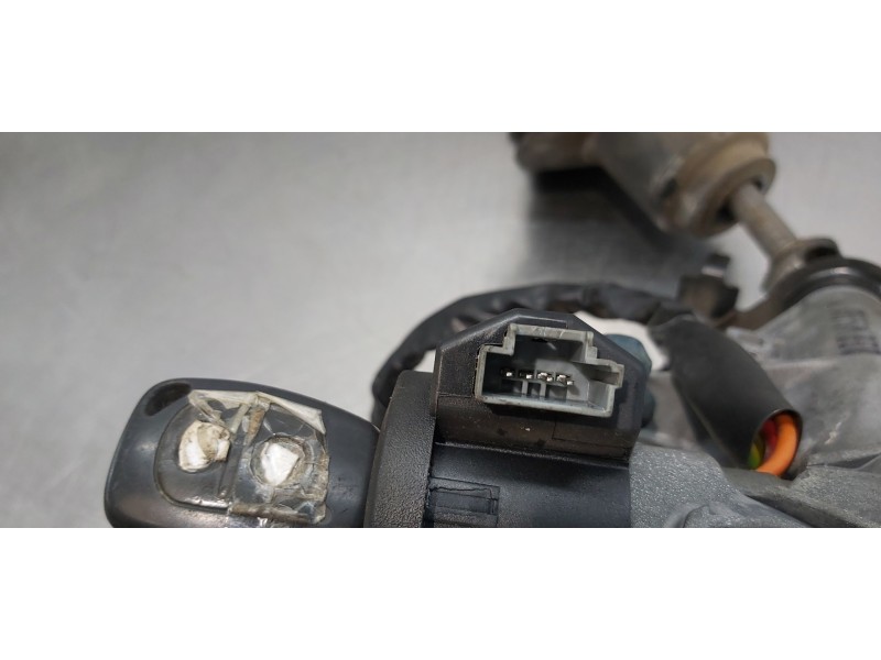 Recambio de antirrobo para renault kangoo (f/kc0) alize referencia OEM IAM 7701470736  