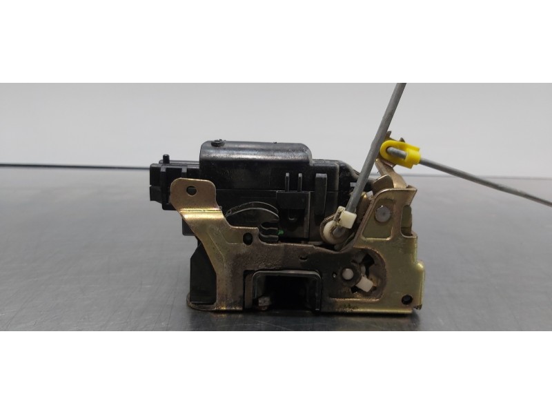 Recambio de cerradura puerta delantera derecha para renault kangoo (f/kc0) alize referencia OEM IAM 7701046800   Recambio de cerradura puerta delantera derecha para renault kangoo (f/kc0) alize referencia OEM IAM 7701046800