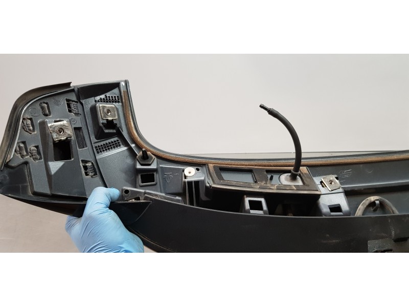 Recambio de aleron trasero para citroen c4 cactus feel referencia OEM IAM 1611384280   Recambio de aleron trasero para citroen c4 cactus feel referencia OEM IAM 1611384280